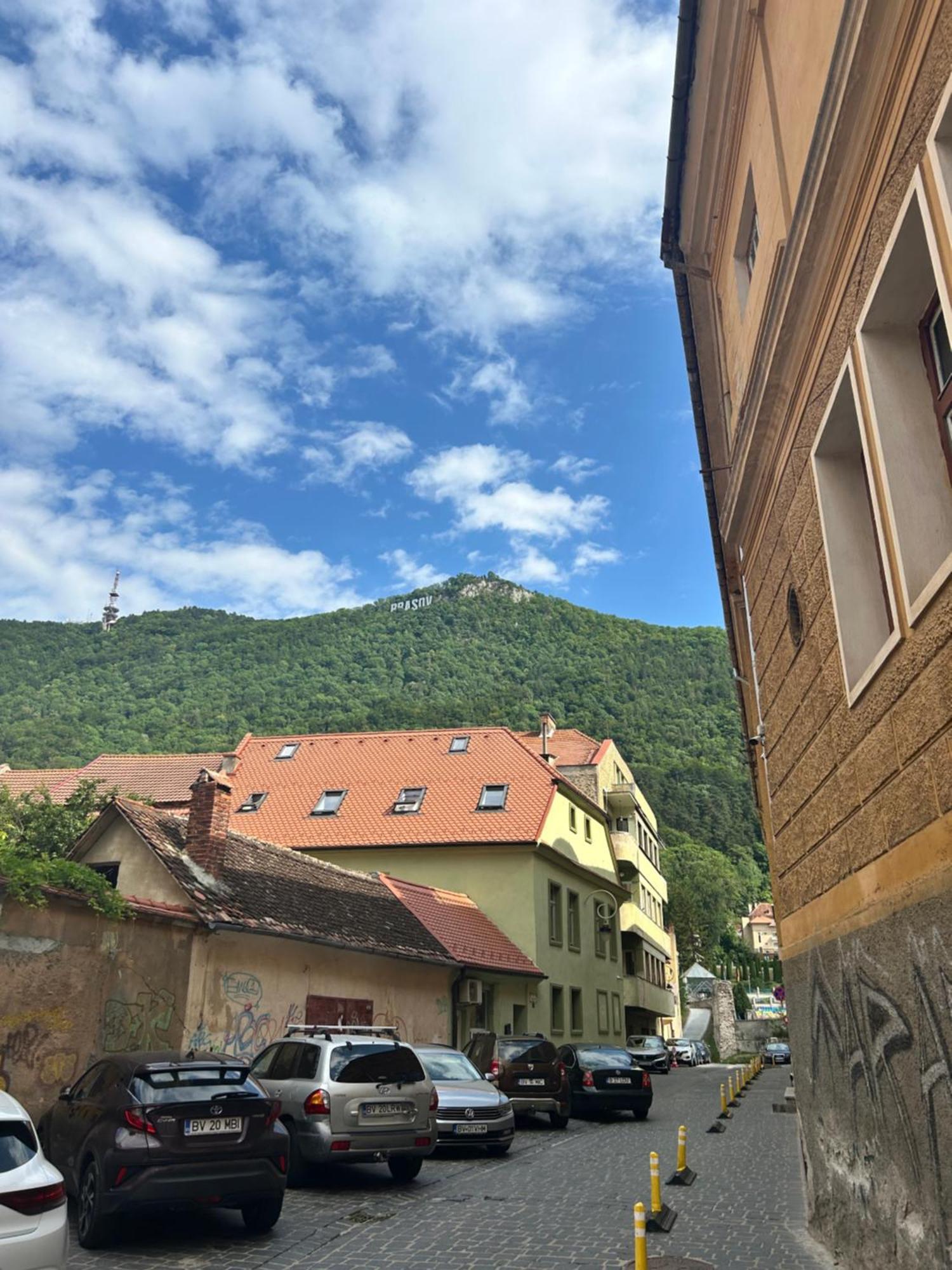 Ferienwohnung Old Town Elegance Brașov Exterior foto